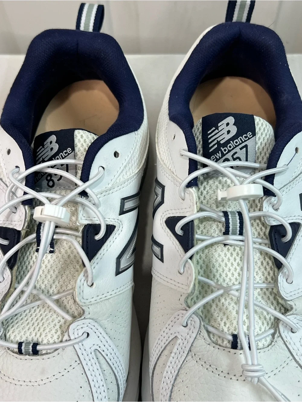 New Balance style MX857wN2 4E wide navy white. Comfort orthotics sneaker 10 1/2